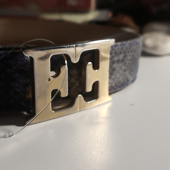 ESCADA Blue Reptile Embossed Leather Belt with Double "E" Silver-Tone Logo Buckl - Picture 3 of 11